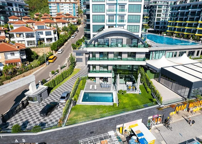 Luxury Seaview With 9000 M2 Access Villa *