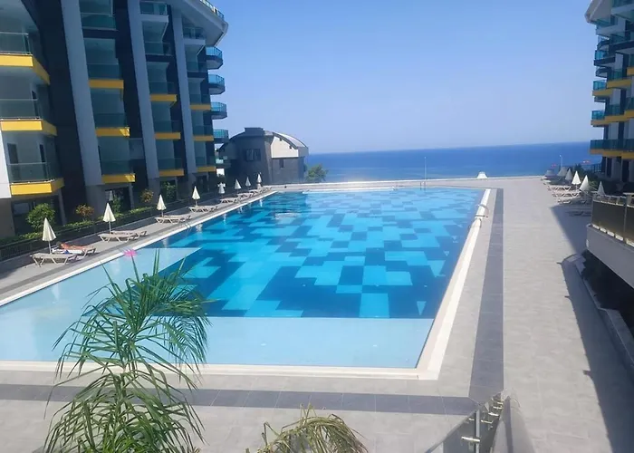 Luxury Seaview With 9000 M2 Access * Alanya