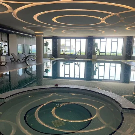 Luxury Seaview With 9000 M2 Access فيلة