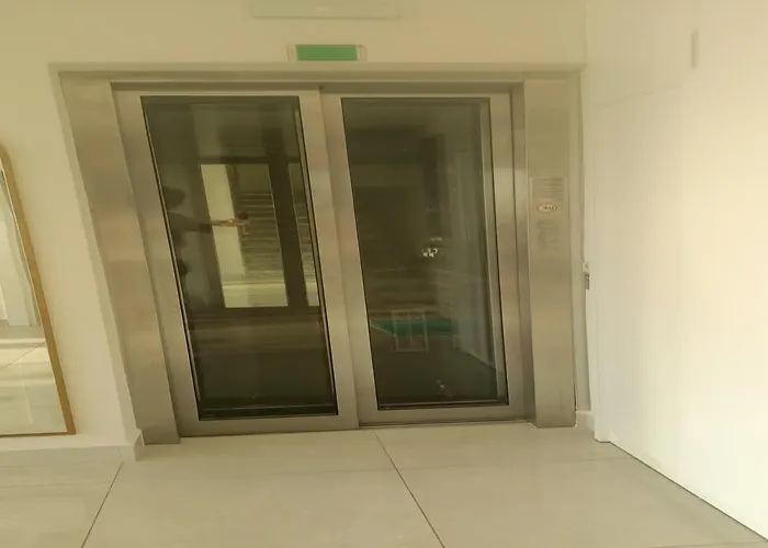 Luxury Seaview With 9000 M2 Access *