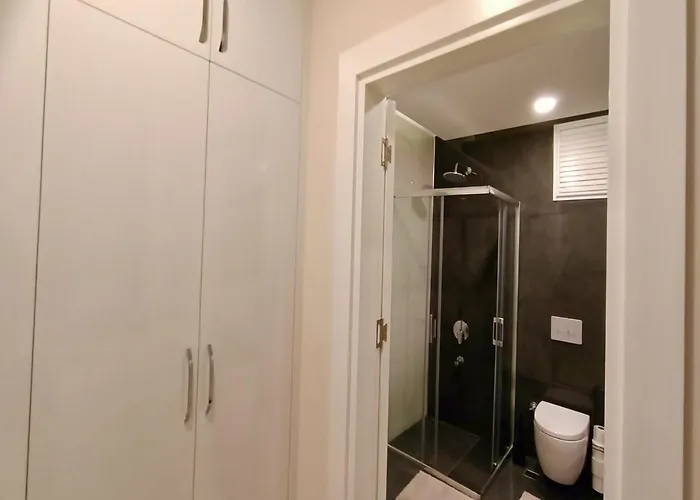 Luxury Seaview With 9000 M2 Access *