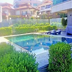 Luxury Seaview With 9000 M2 Access ヴィラ アランヤ