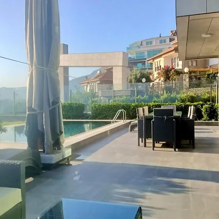 Luxury Seaview With 9000 M2 Access * Alanya