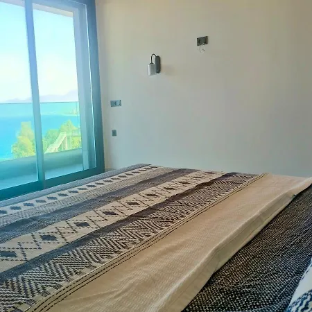 Villa Luxury Seaview With 9000 M2 Access *