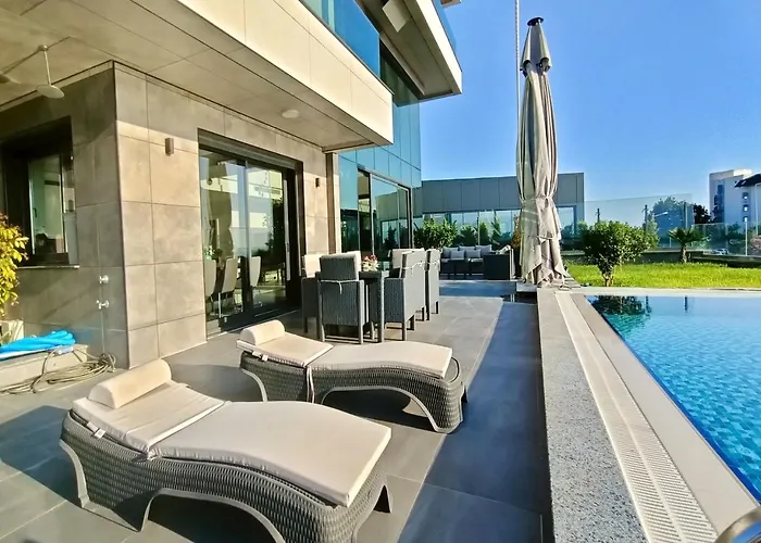 Luxury Seaview With 9000 M2 Access Алания