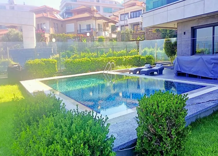 Luxury Seaview With 9000 M2 Access Вилла Алания