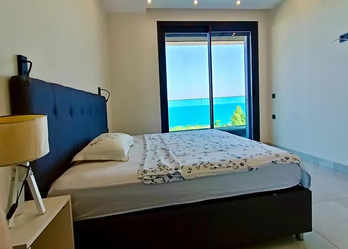 Luxury Seaview With 9000 M2 Access