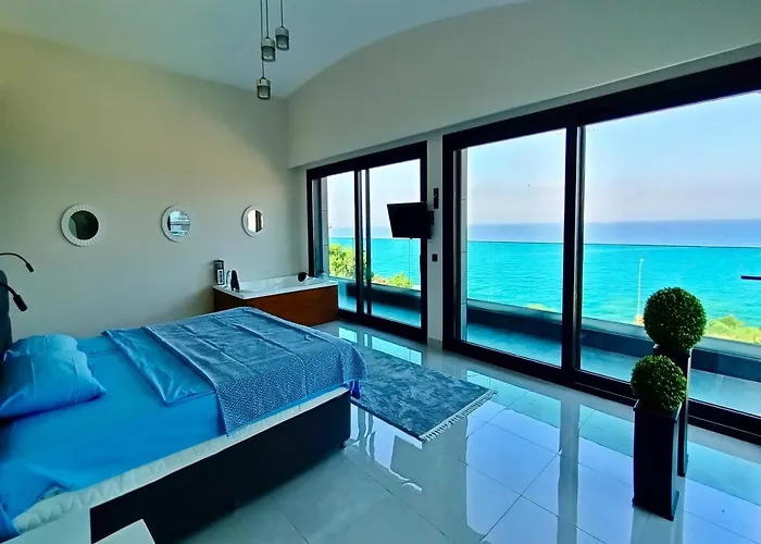 Luxury Seaview With 9000 M2 Access