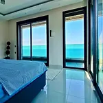 Luxury Seaview With 9000 M2 Access Villa