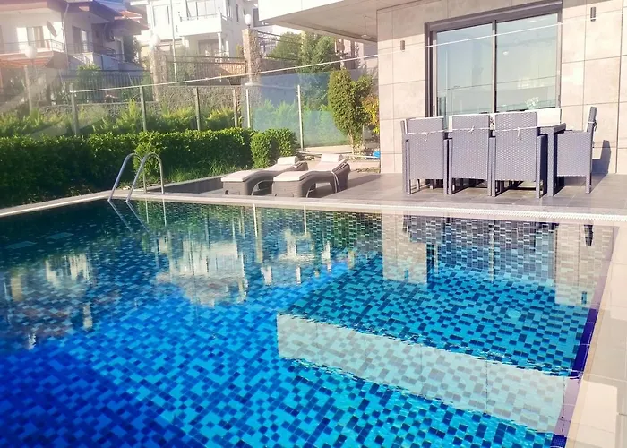 Luxury Seaview With 9000 M2 Access