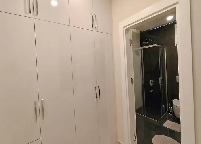 Вілла Luxury Seaview With 9000 M2 Access