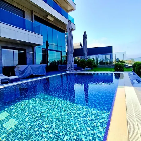 Luxury Seaview With 9000 M2 Access Alanya